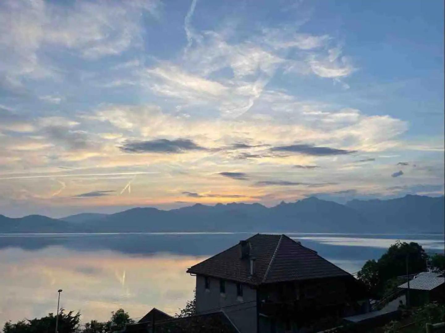 Chez Malou&Hugo vue lac proche Suisse&stations ! Saint-Gingolph Extérieur photo